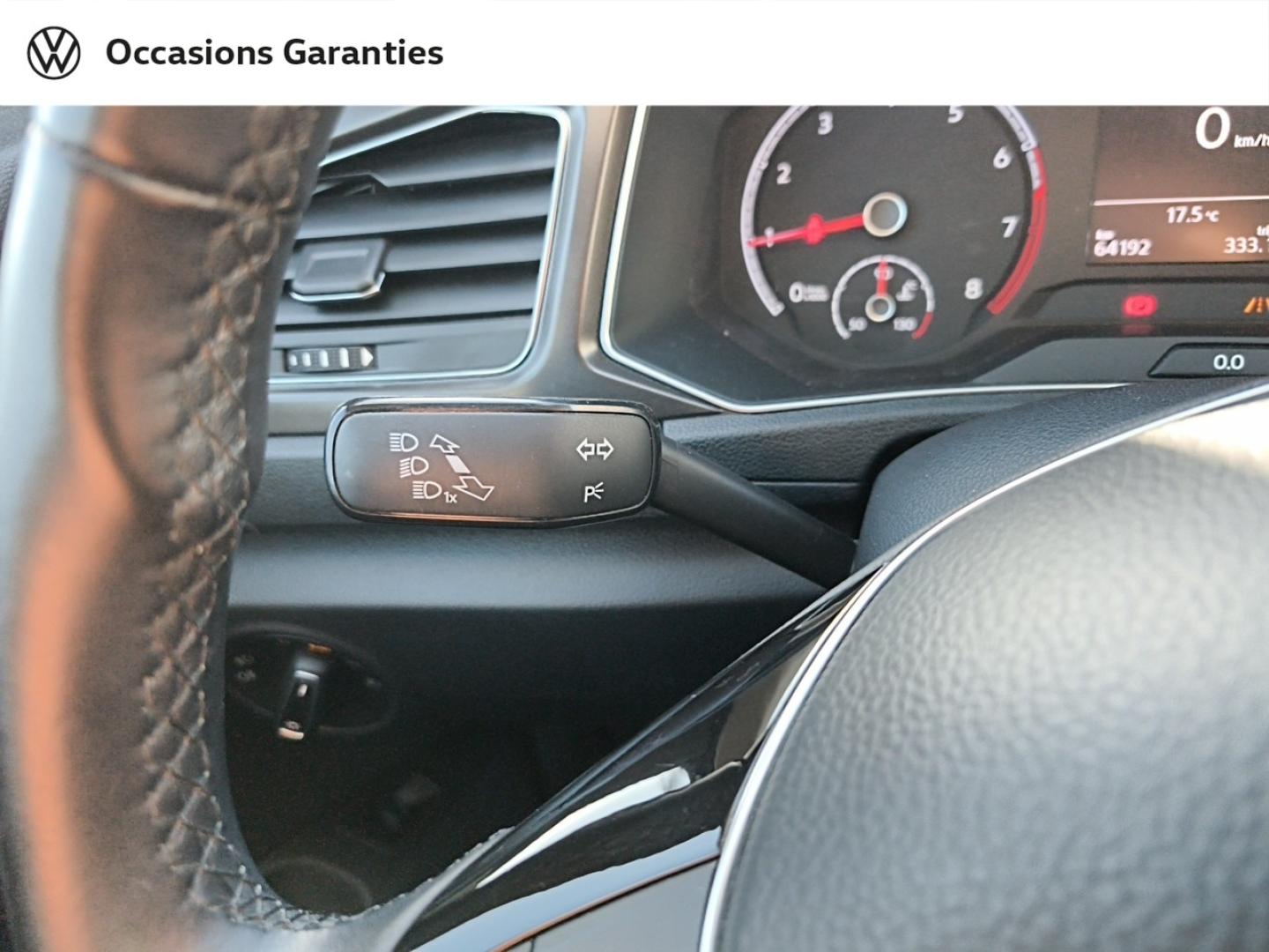 Voitures occasions VOLKSWAGEN T-ROC Lounge Rivery