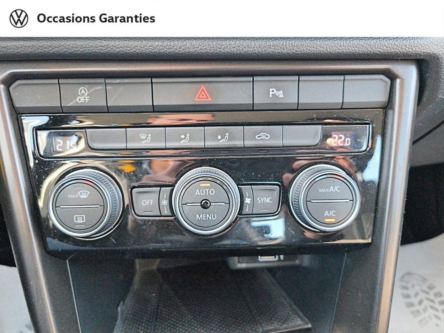 Voitures occasions VOLKSWAGEN T-ROC Lounge Rivery