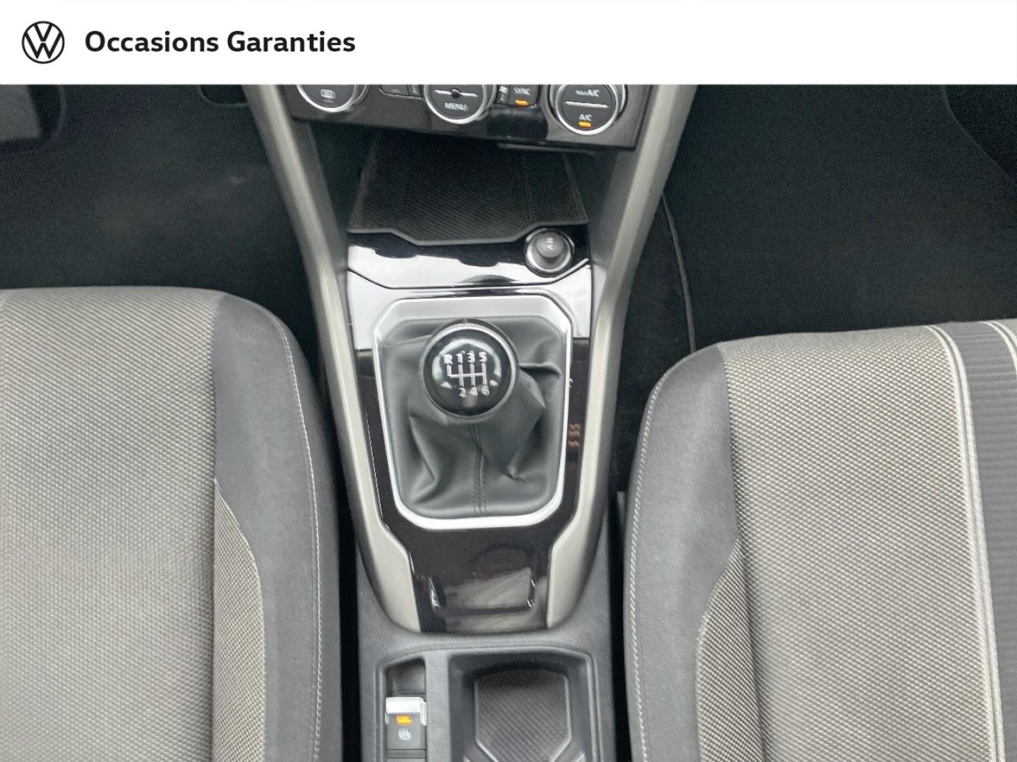 Voitures occasions VOLKSWAGEN T-ROC Lounge Rivery