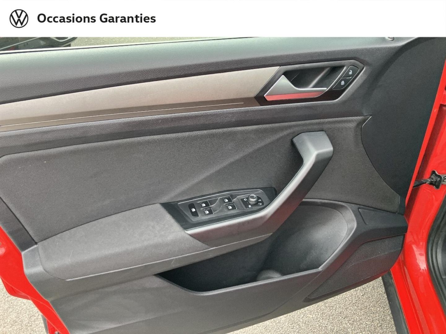 Voitures occasions VOLKSWAGEN T-ROC Lounge Rivery