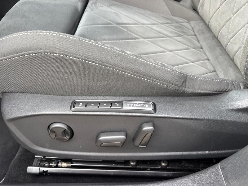 Voitures occasions VOLKSWAGEN GOLF Style Mougins