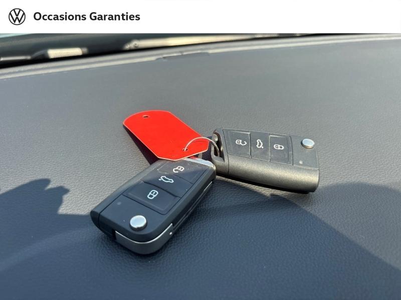 Voitures occasions VOLKSWAGEN T-Roc Cabriolet R-Line Mougins
