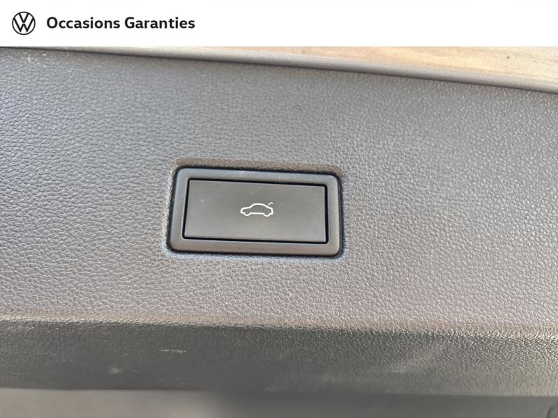Voitures occasions VOLKSWAGEN T-ROC Style Exclusive Mougins