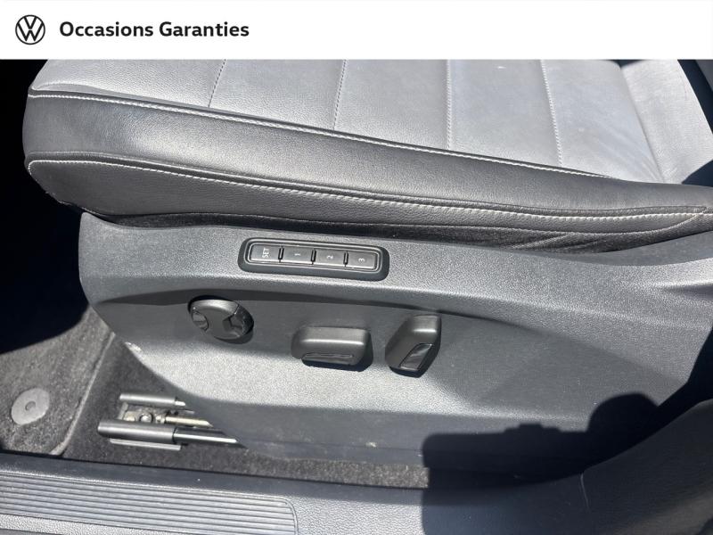 Voitures occasions VOLKSWAGEN T-ROC Style Exclusive Mougins