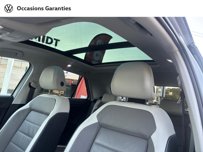 Voitures occasions VOLKSWAGEN T-ROC Carat Exclusive Mougins