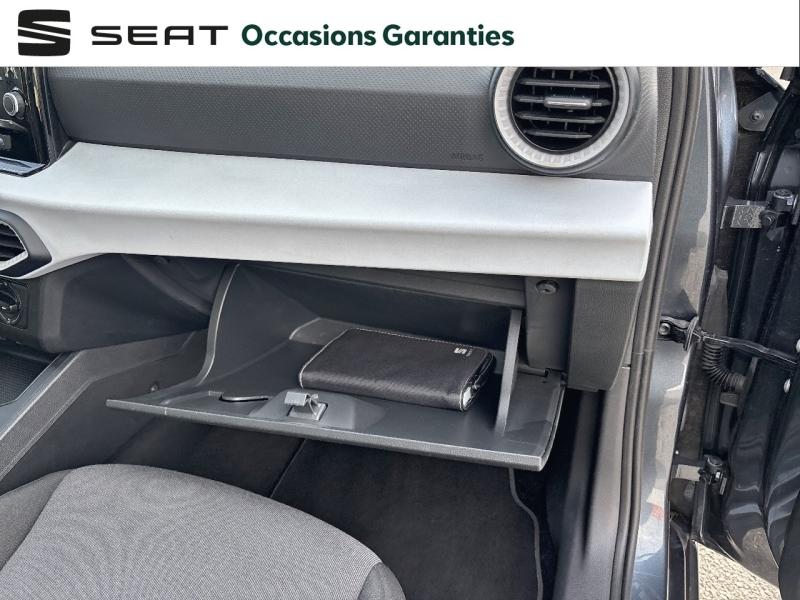 Voitures occasions SEAT ARONA Reference Mougins