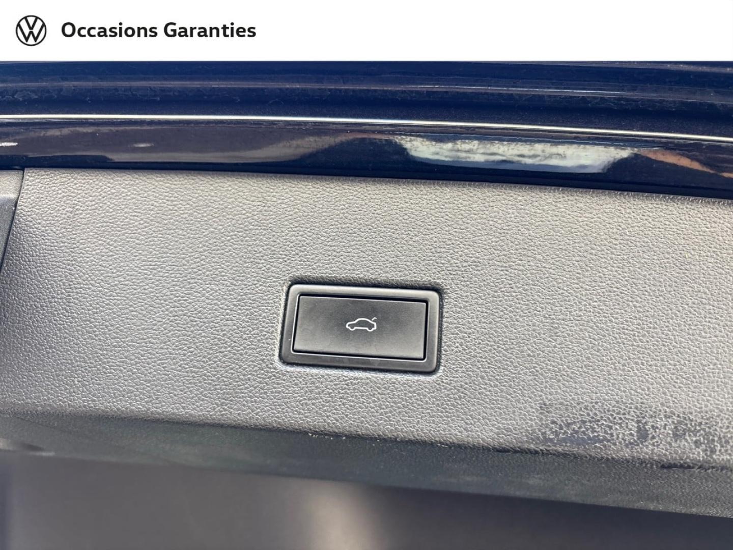 Voitures occasions VOLKSWAGEN T-ROC Style Exclusive Mougins