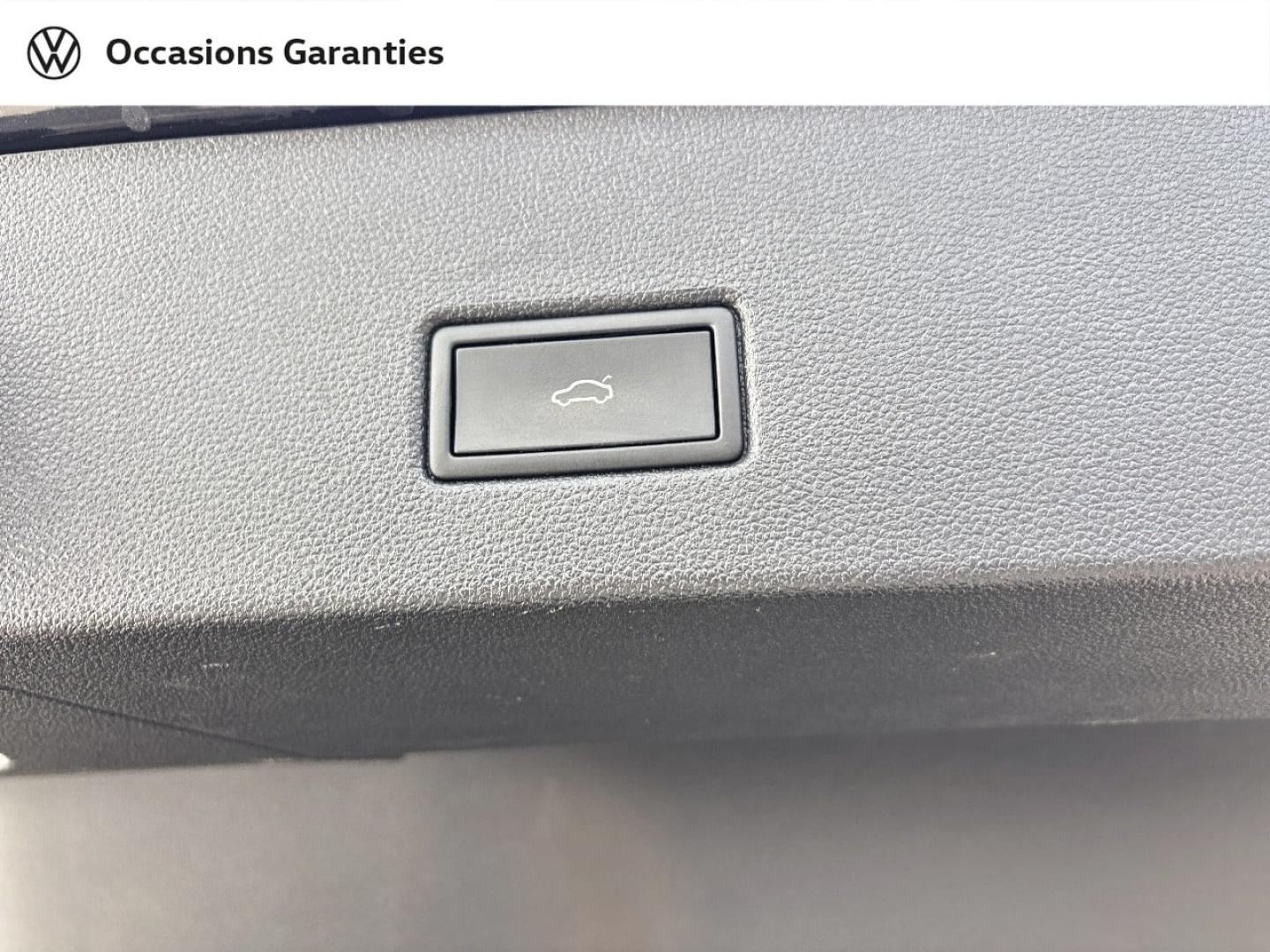 Voitures occasions VOLKSWAGEN T-ROC Style Exclusive Mougins