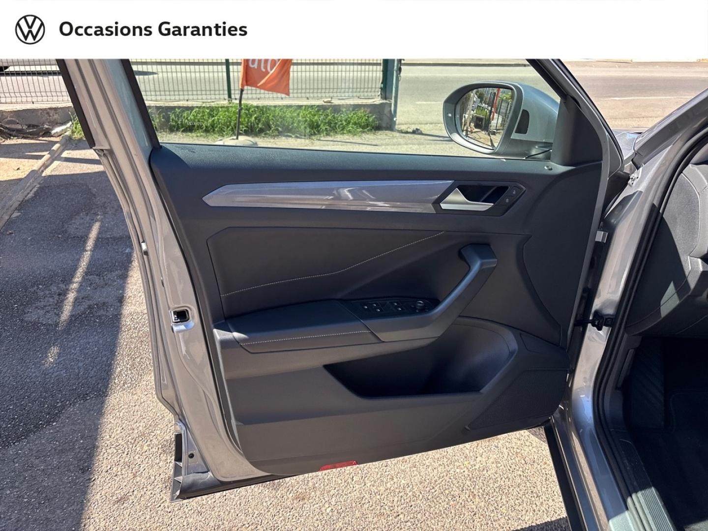 Voitures occasions VOLKSWAGEN T-ROC Style Mougins