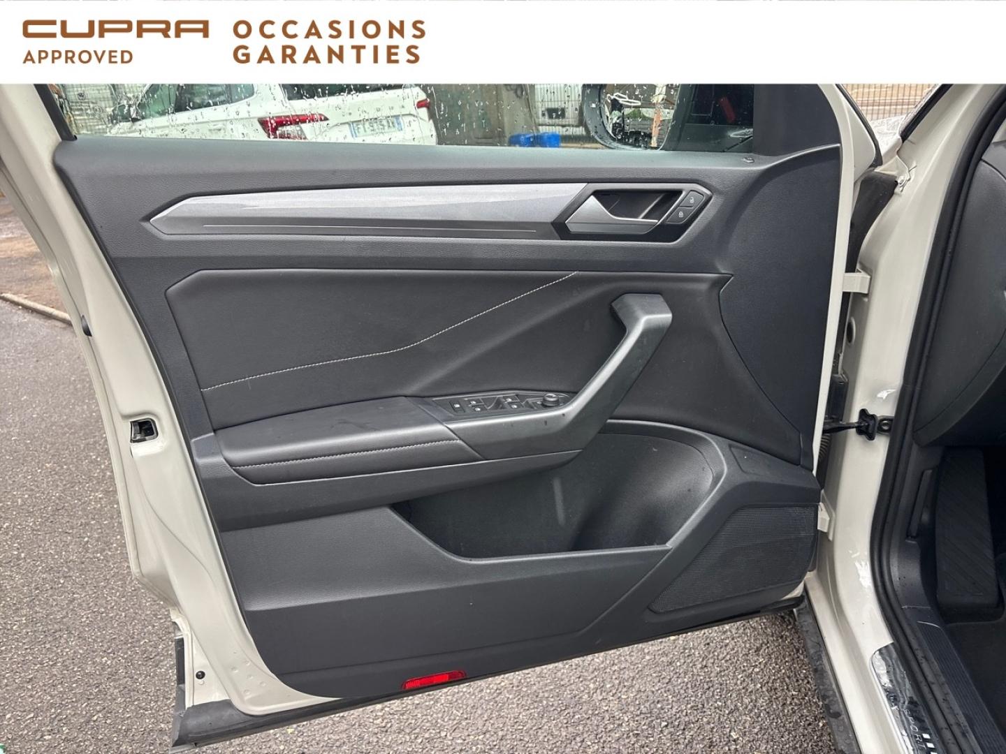 Voitures occasions VOLKSWAGEN T-ROC Style Mougins
