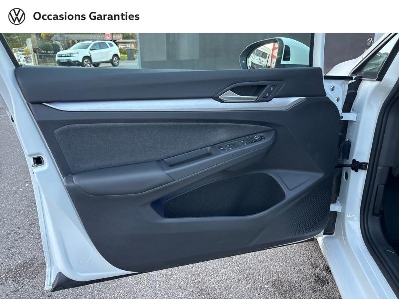 Voitures occasions VOLKSWAGEN GOLF Life Plus Mougins