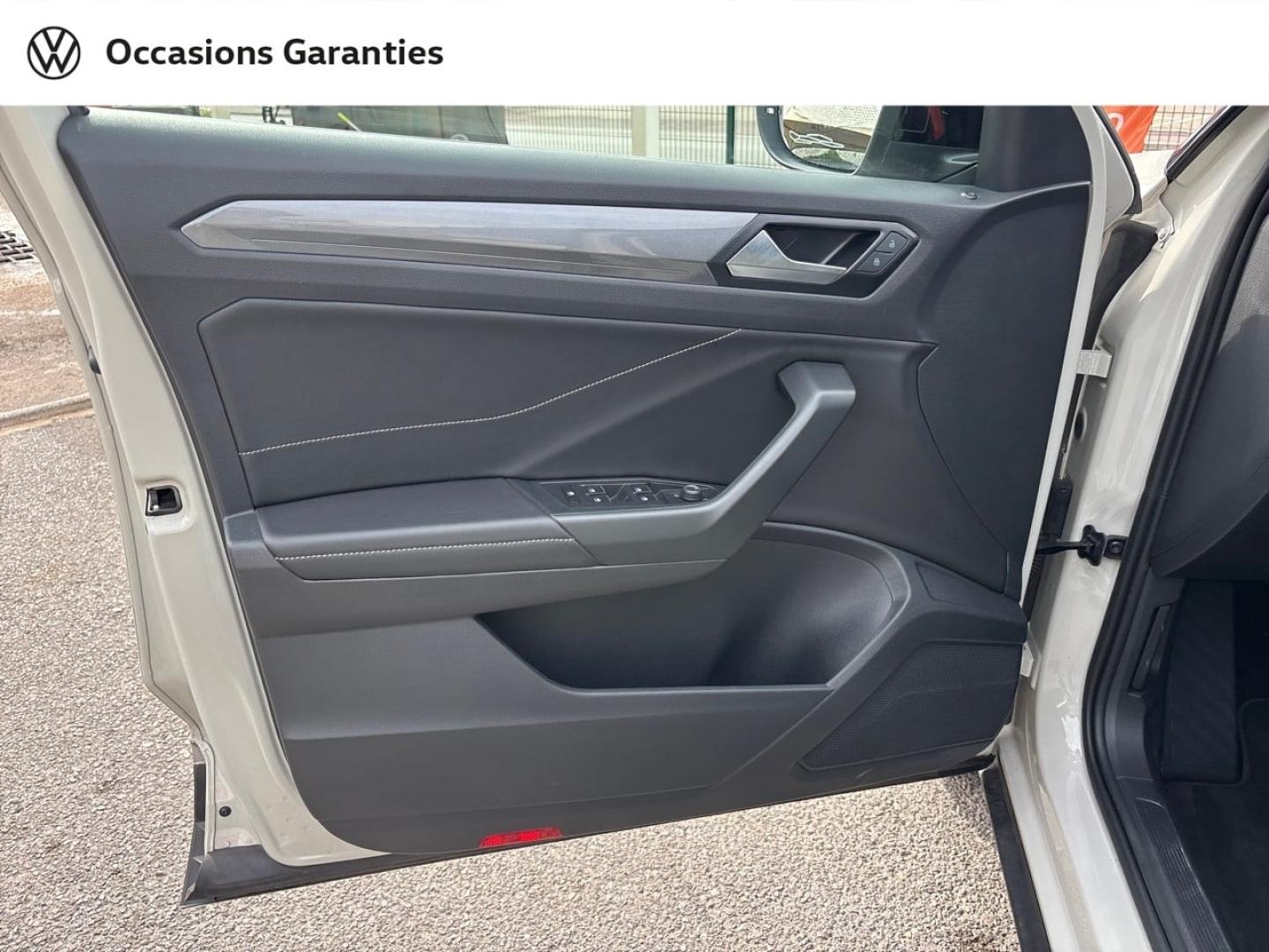 Voitures occasions VOLKSWAGEN T-ROC Style Mougins