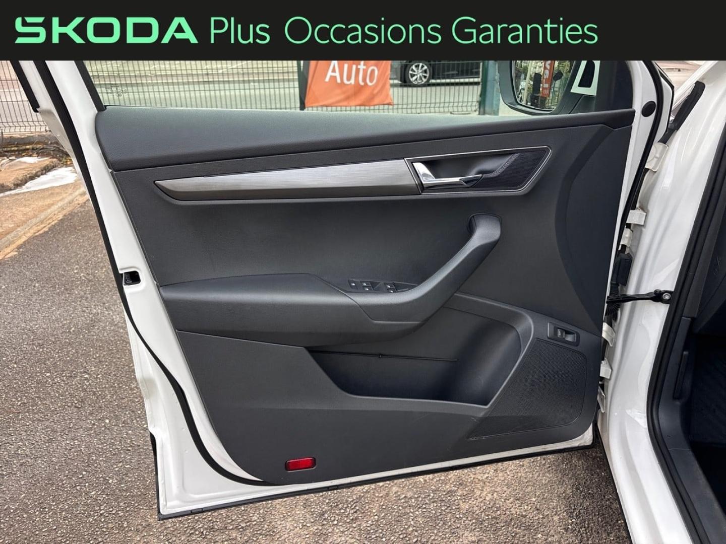 Voitures occasions ŠKODA KAROQ Style Mougins