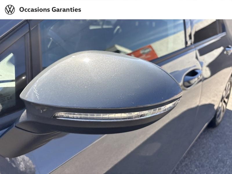 Voitures occasions VOLKSWAGEN GOLF Life Mougins