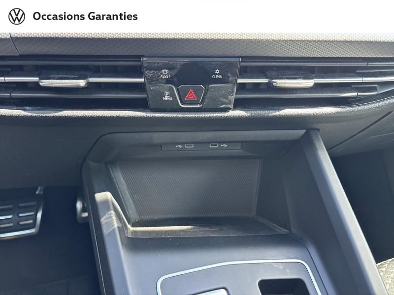 Voitures occasions VOLKSWAGEN GOLF Life Mougins