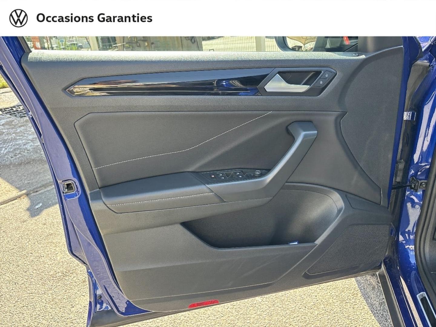 Voitures occasions VOLKSWAGEN T-ROC R-Line Mougins