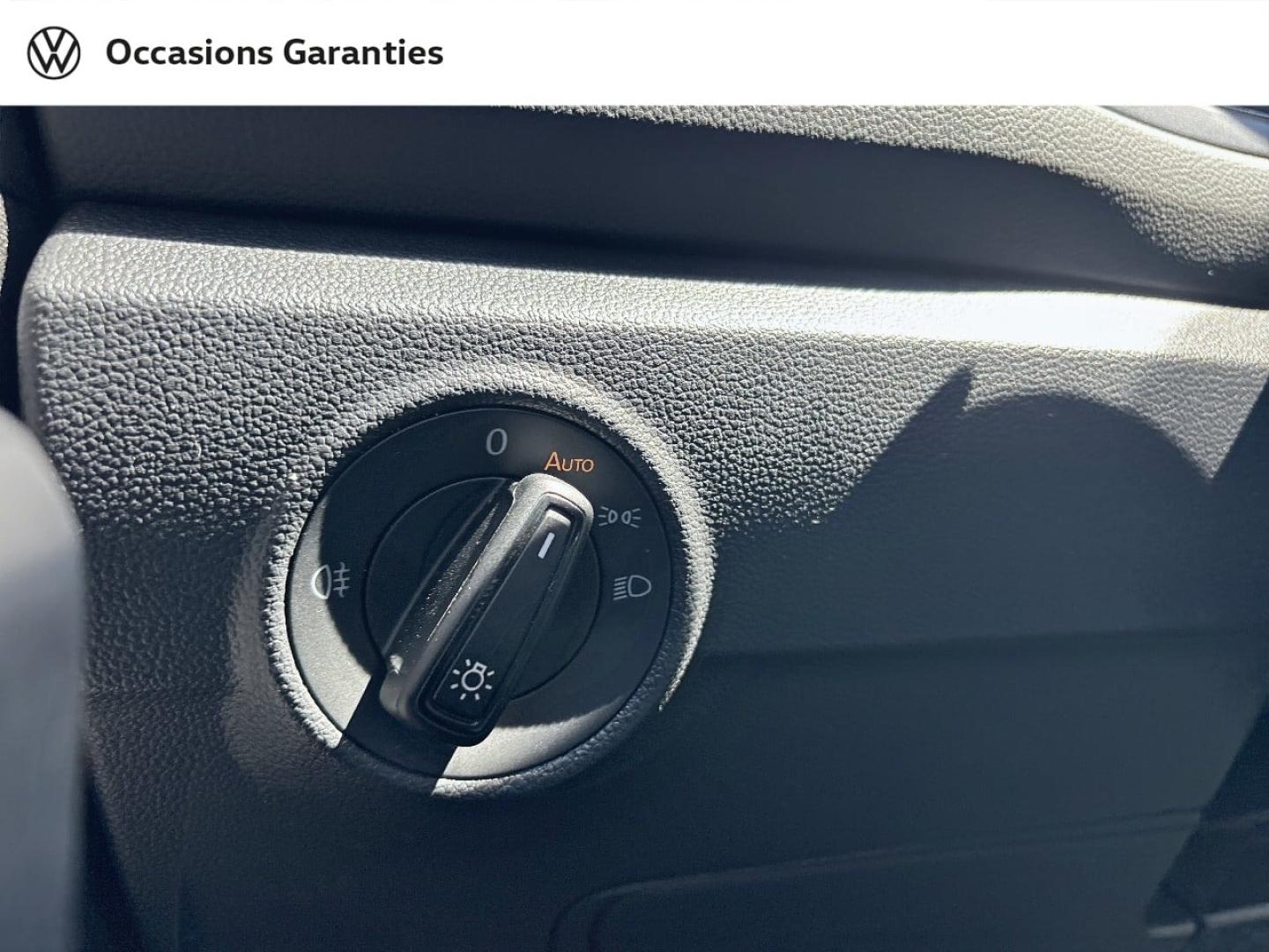 Voitures occasions VOLKSWAGEN T-ROC Base Mougins