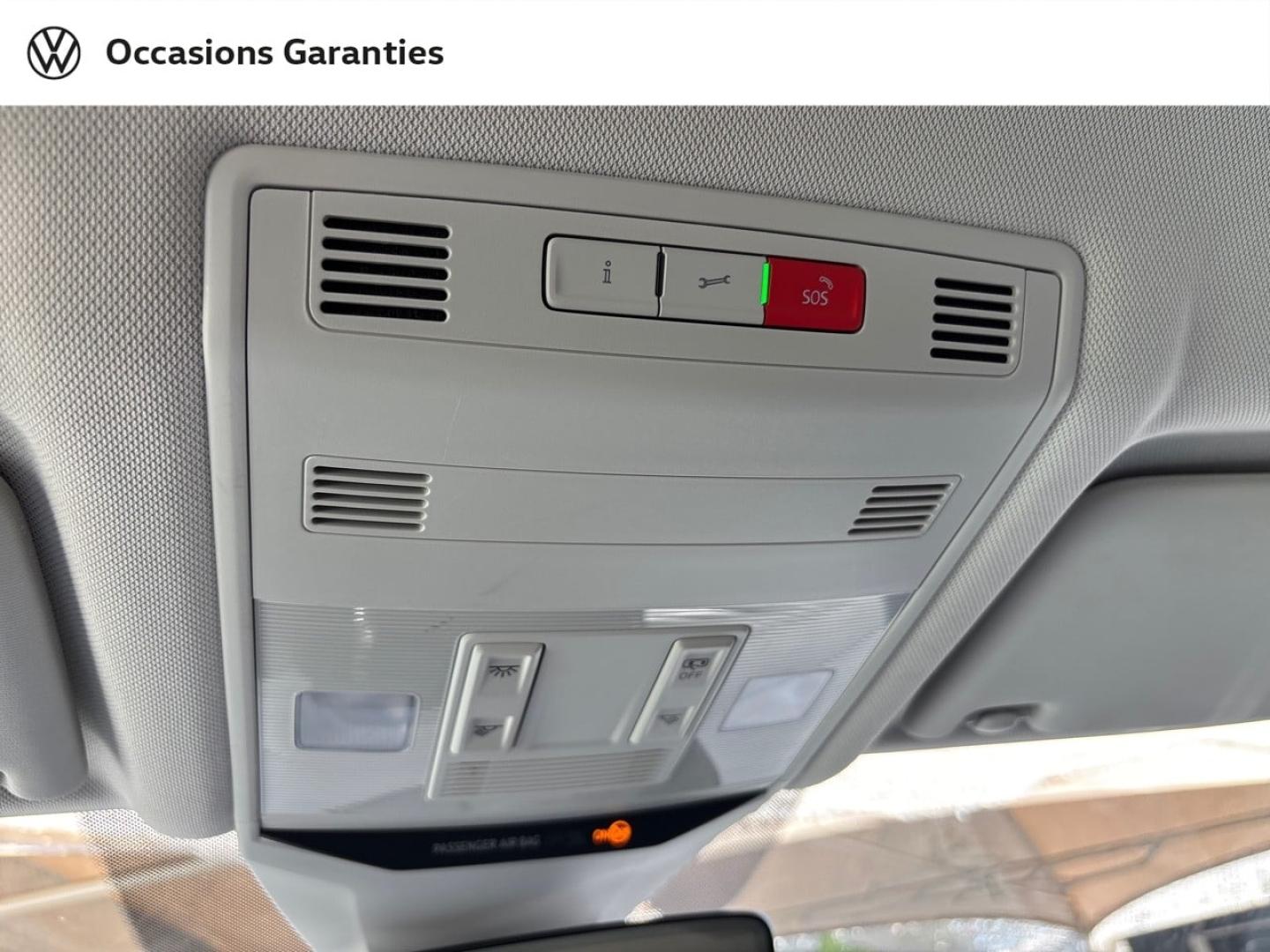 Voitures occasions VOLKSWAGEN T-ROC Base Mougins