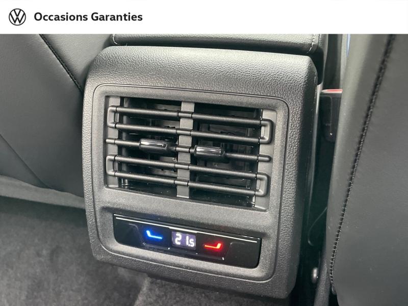 Voitures occasions VOLKSWAGEN GOLF R-Line Mougins