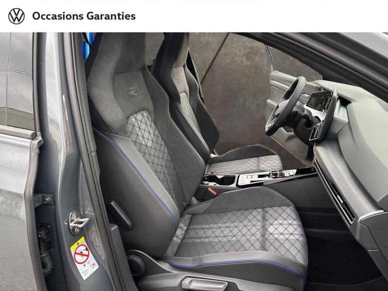Voitures occasions VOLKSWAGEN GOLF R-Line Mougins