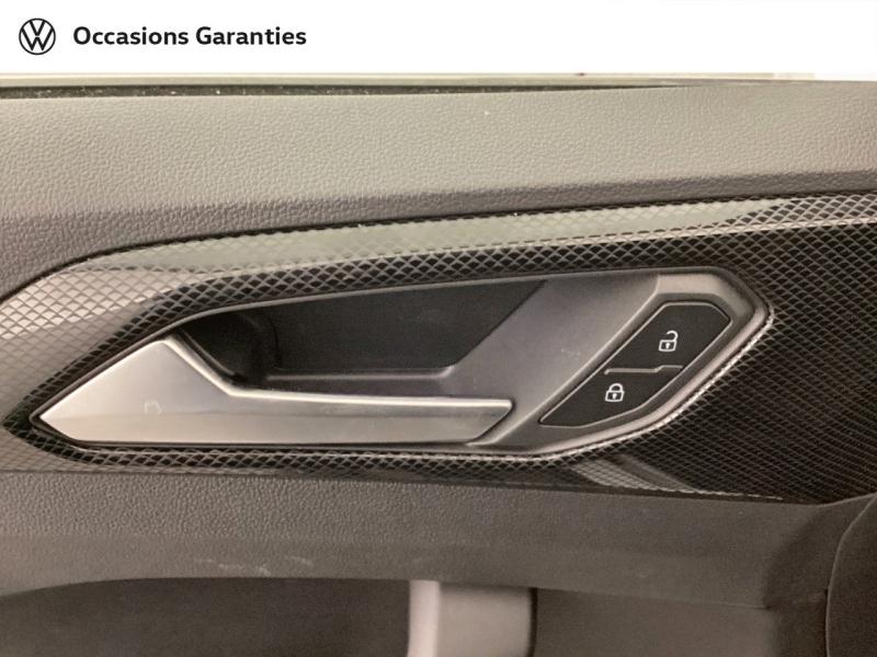 Voitures occasions VOLKSWAGEN T-CROSS R-Line Mougins