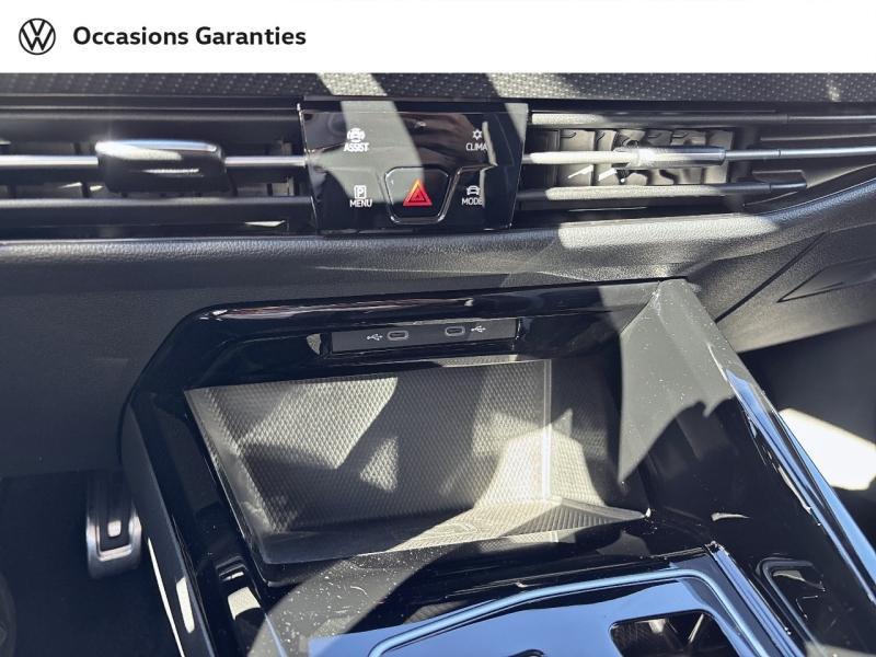 Voitures occasions VOLKSWAGEN GOLF R-Line Mougins