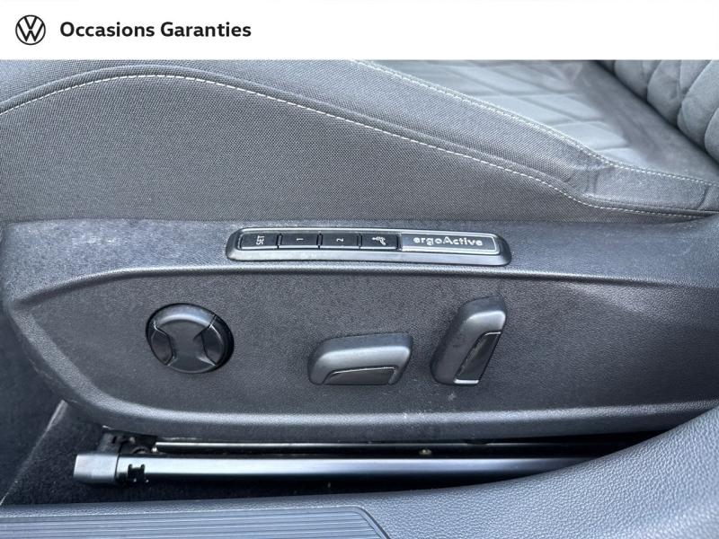 Voitures occasions VOLKSWAGEN GOLF Style 1st Mougins