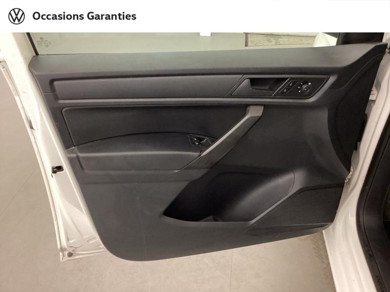 Voitures occasions VOLKSWAGEN UTILITAIRES Caddy Van Business Line Mougins