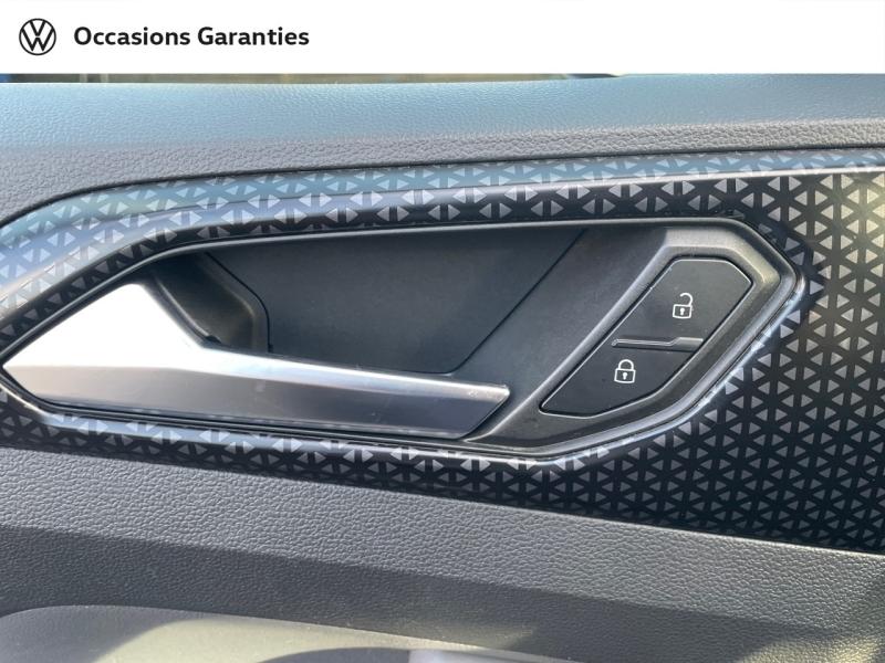 Voitures occasions VOLKSWAGEN T-CROSS R-Line Mougins