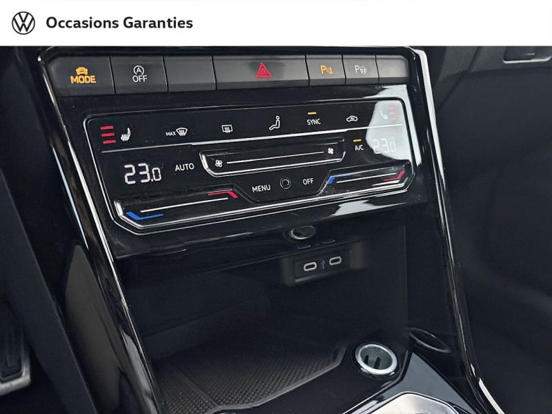 Voitures occasions VOLKSWAGEN T-ROC R-Line Mougins