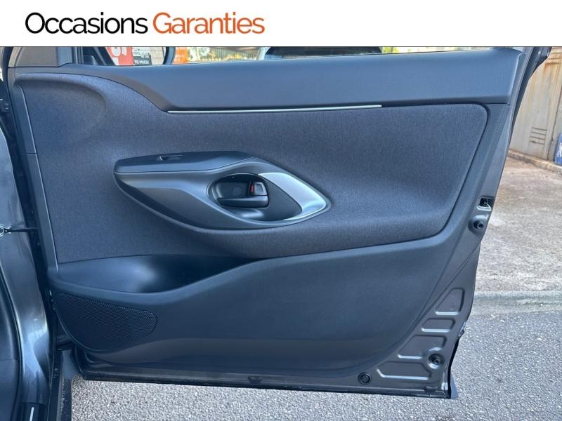 Voitures occasions TOYOTA Yaris Cross Design Mougins