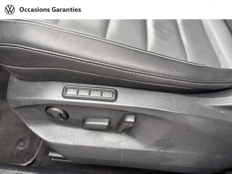 Voitures occasions VOLKSWAGEN T-ROC Style Exclusive Mougins