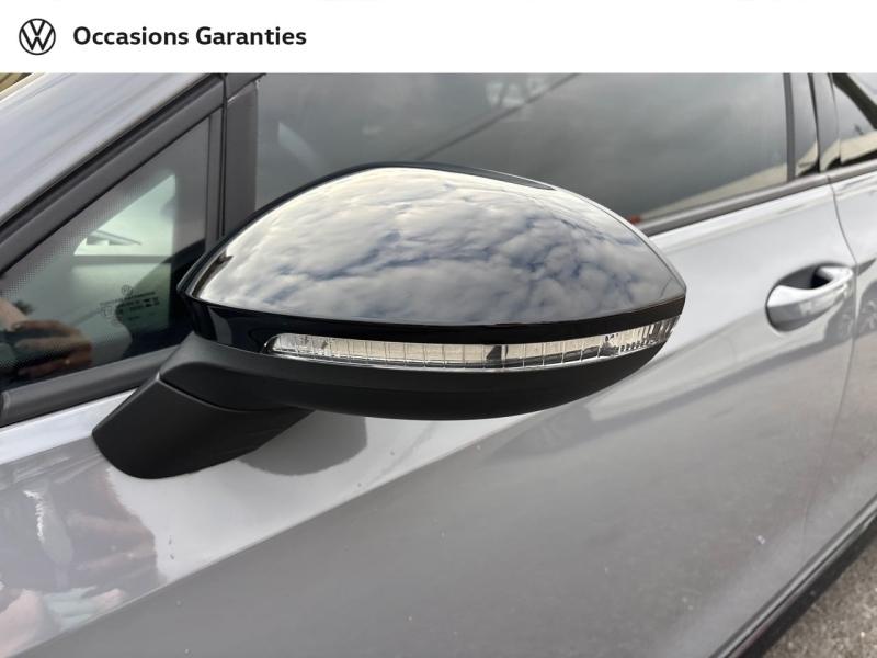 Voitures occasions VOLKSWAGEN GOLF R-Line Mougins