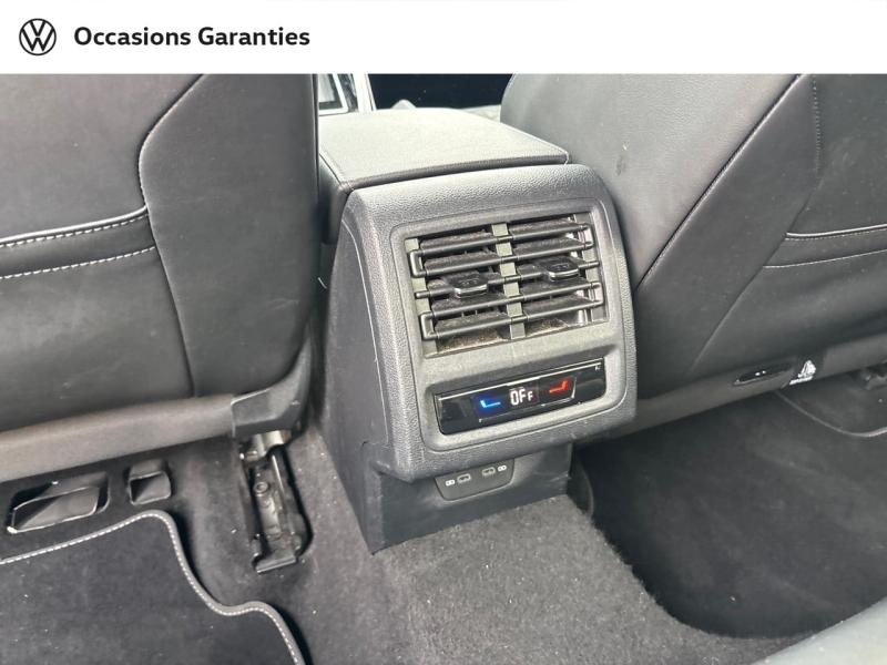 Voitures occasions VOLKSWAGEN GOLF R-Line Mougins