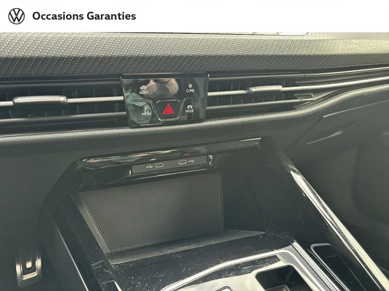 Voitures occasions VOLKSWAGEN GOLF R-Line Mougins