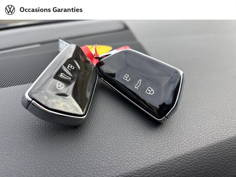 Voitures occasions VOLKSWAGEN GOLF R-Line Mougins