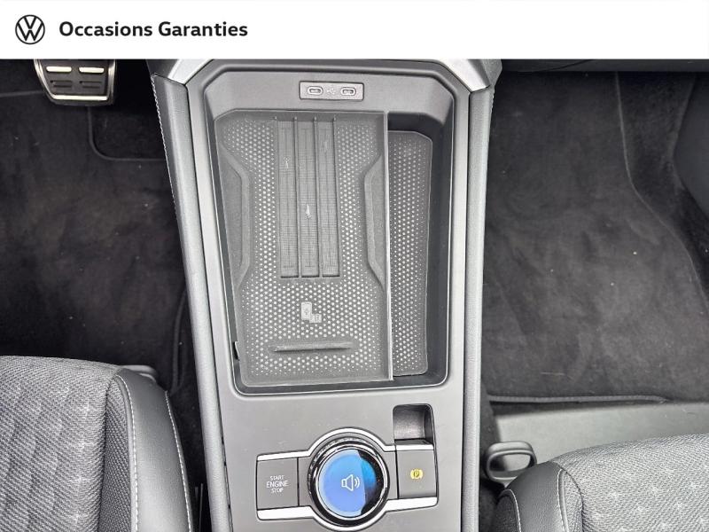 Voitures occasions VOLKSWAGEN T-ROC R-Line Mougins