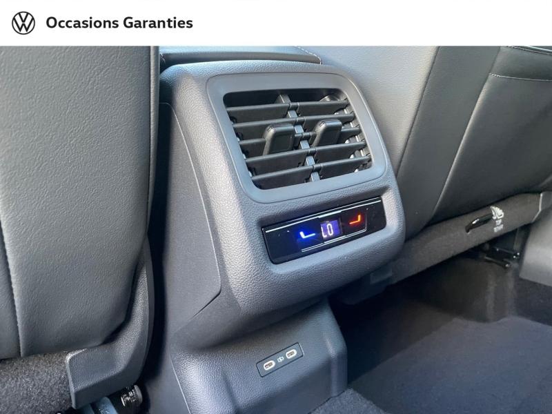 Voitures occasions VOLKSWAGEN T-ROC R-Line Mougins