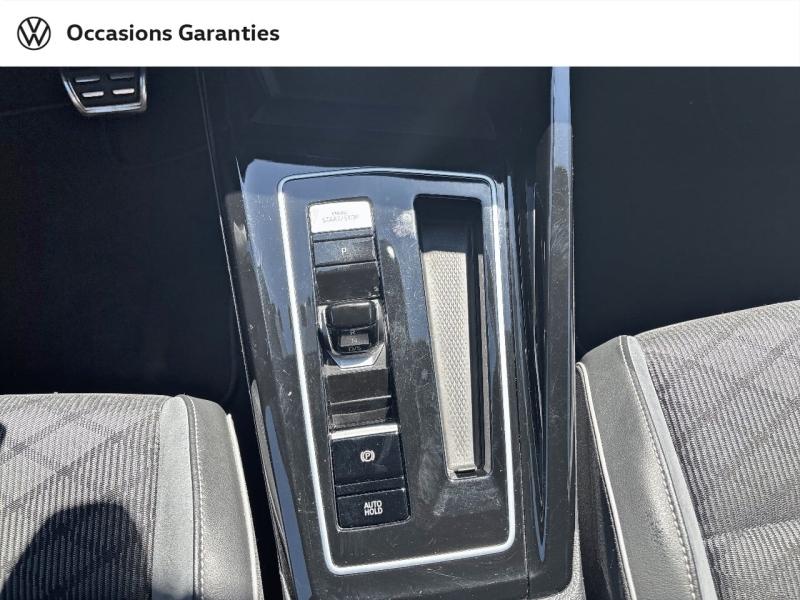 Voitures occasions VOLKSWAGEN GOLF R-Line Mougins