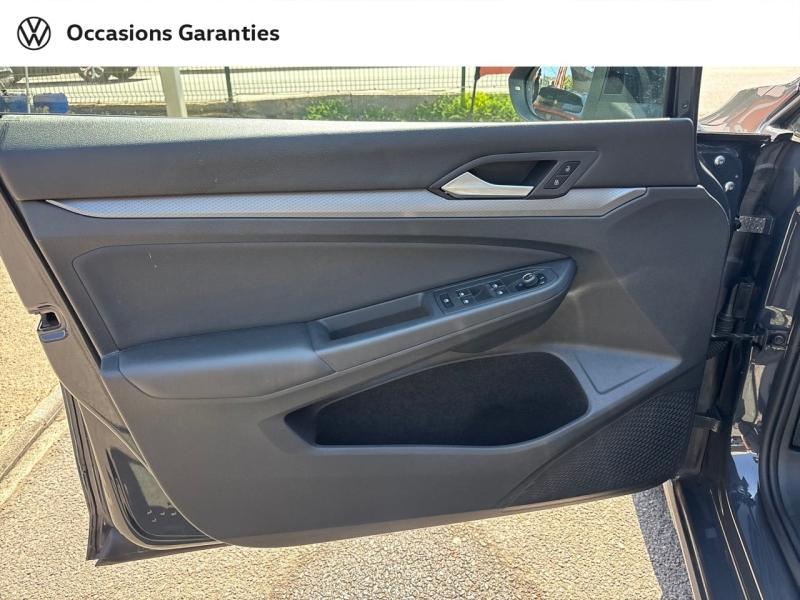Voitures occasions VOLKSWAGEN GOLF Active Mougins