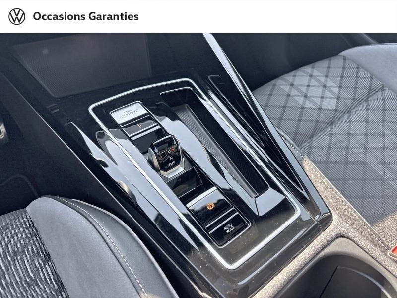 Voitures occasions VOLKSWAGEN GOLF R-Line Mougins