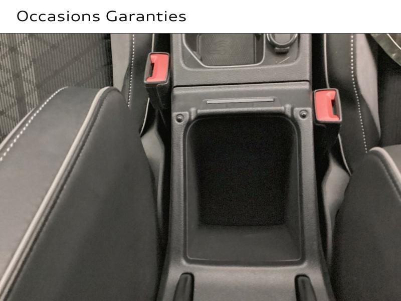 Voitures occasions VOLKSWAGEN GOLF R-Line Mougins
