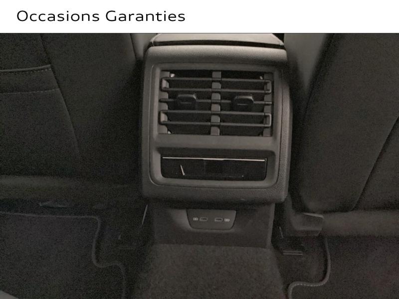 Voitures occasions VOLKSWAGEN GOLF R-Line Mougins