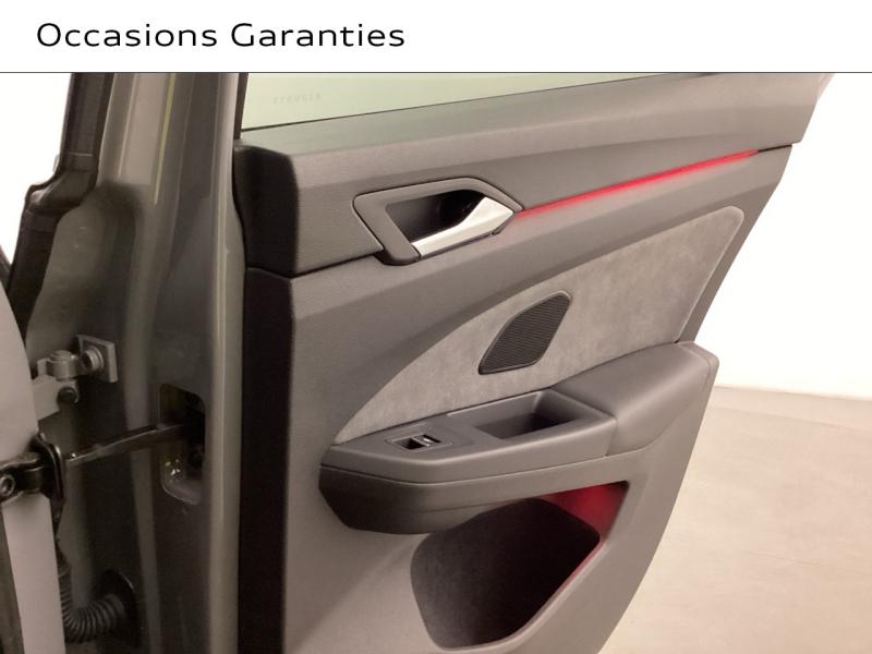 Voitures occasions VOLKSWAGEN GOLF R-Line Mougins
