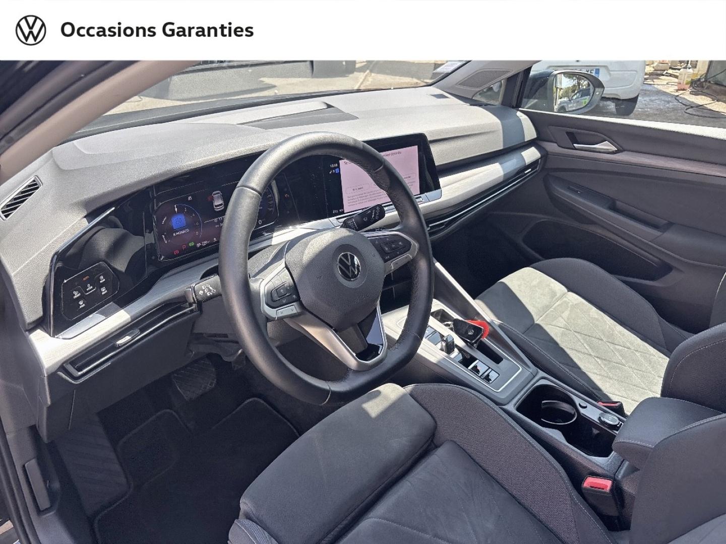 Voitures occasions VOLKSWAGEN GOLF Style 1st Mougins