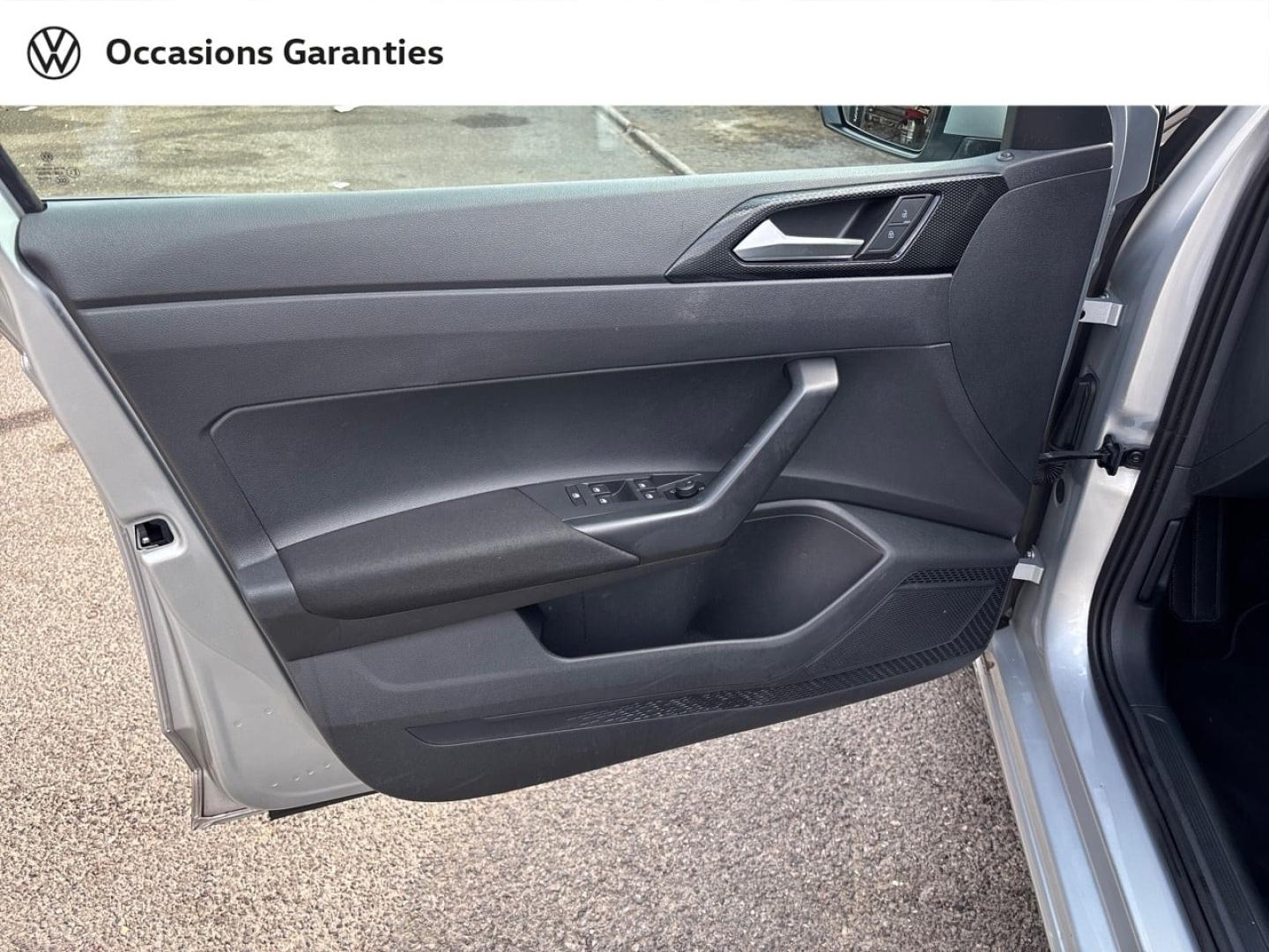 Voitures occasions VOLKSWAGEN POLO Life Mougins