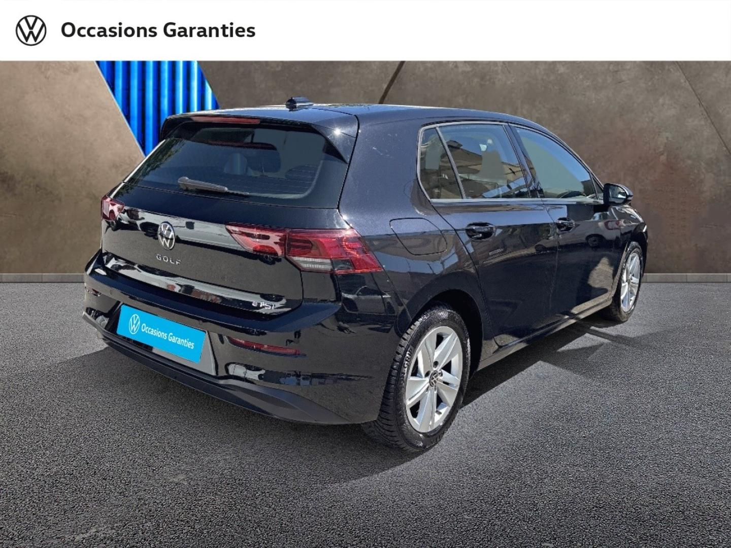 Voitures occasions VOLKSWAGEN GOLF Life Plus Mougins