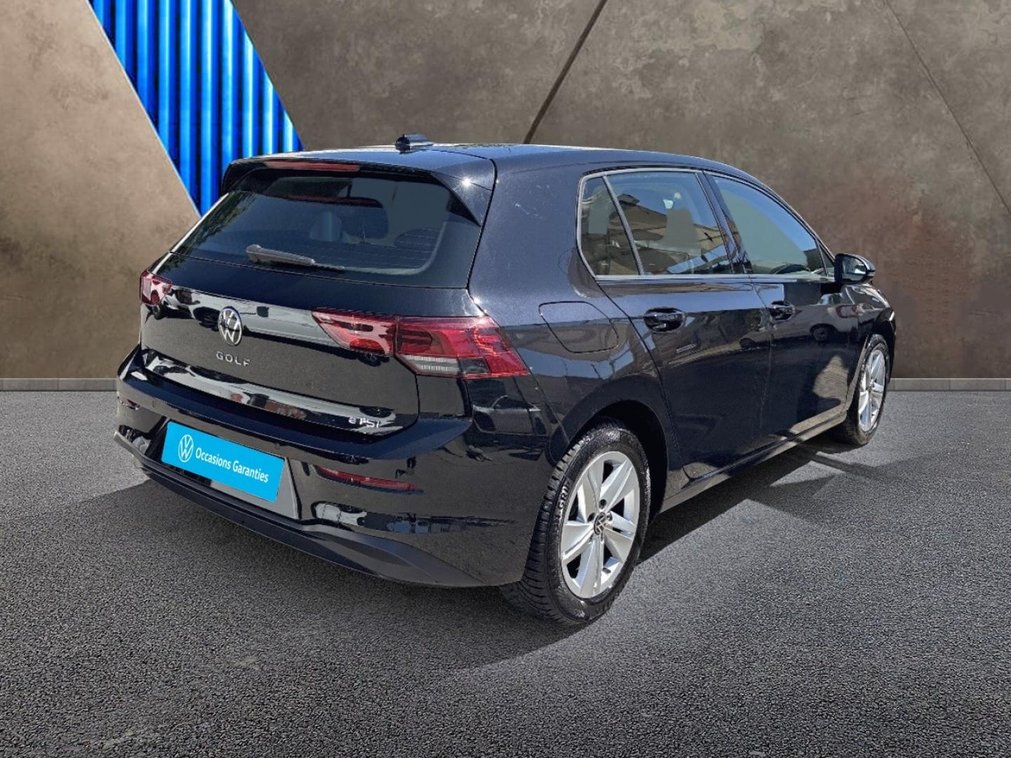 Voitures occasions VOLKSWAGEN GOLF Life Plus Mougins