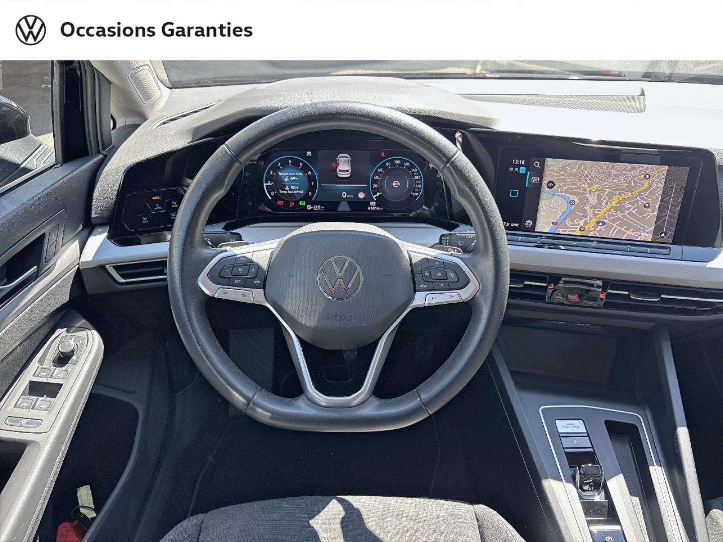 Voitures occasions VOLKSWAGEN GOLF Life Plus Mougins