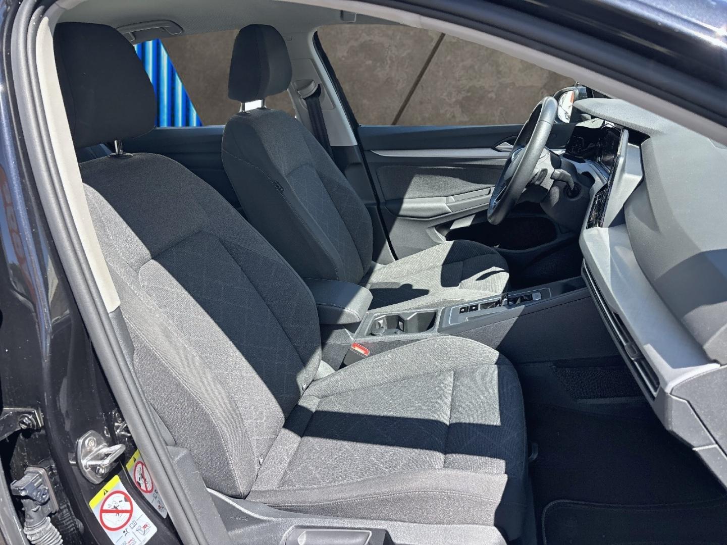Voitures occasions VOLKSWAGEN GOLF Life Plus Mougins